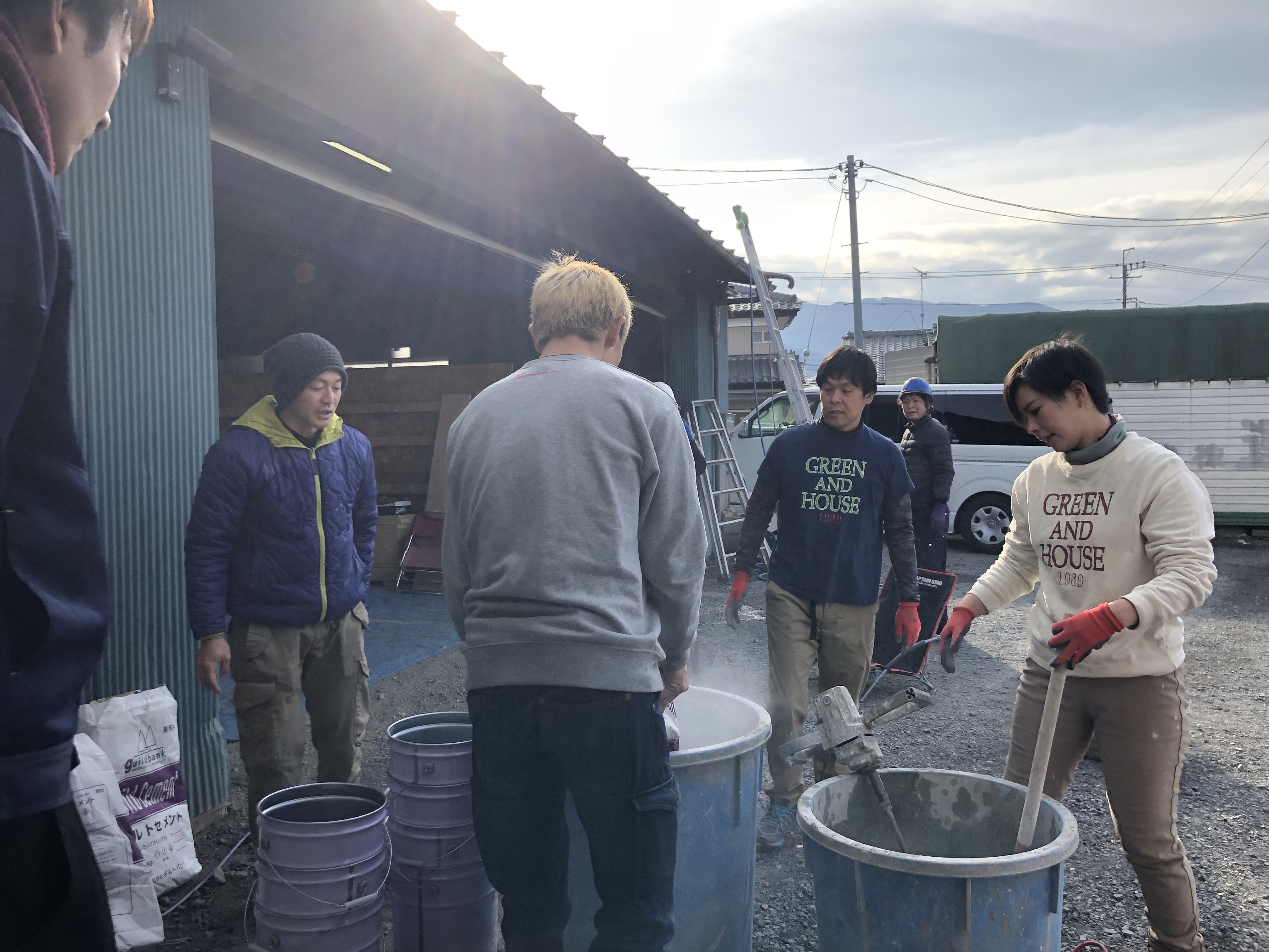 山梨県の工務店、未来建築工房とつくる注文住宅。｜造形モルタル武者修行