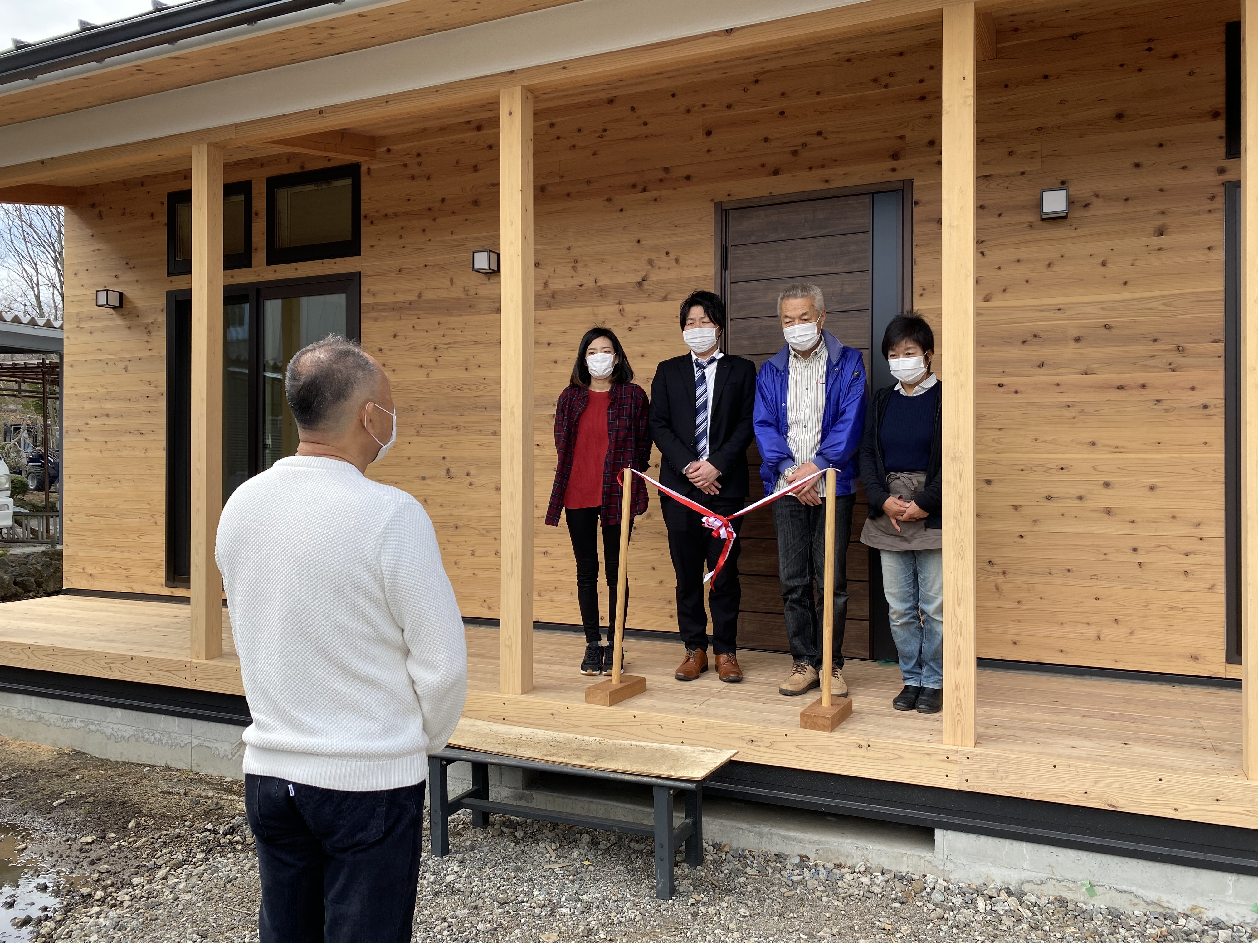 山梨県の工務店、未来建築工房とつくる注文住宅。｜山梨県は山中湖村の二世帯住宅（注文住宅）お引き渡し